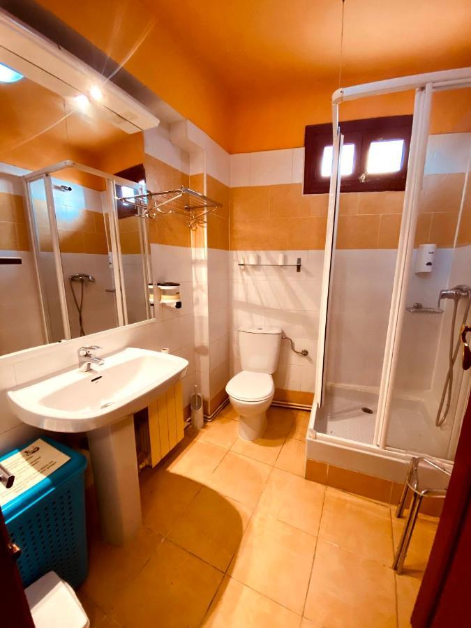 La Pension Del Camino Burgo Dış mekan fotoğraf